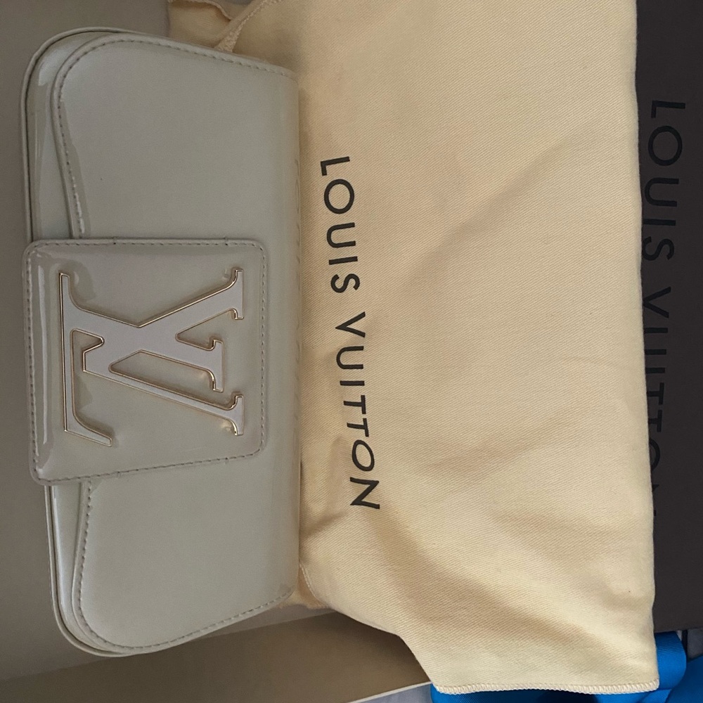 Authentic LV clutch